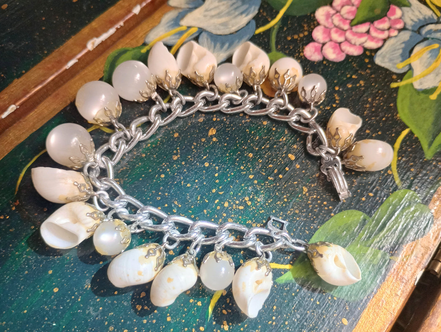 Sixties seashell charm bracelet